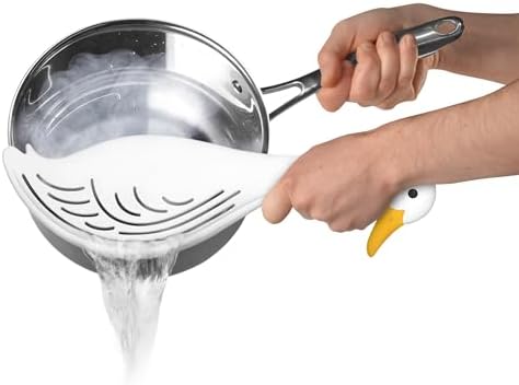 Genuine Fred WATERFOWL Goose Pot Strainer – Great for Pasta and Vegetables - Easy One-Handed Draining - Space-Saving Design - Funny Kitchen Gadget and Accessory - Image 3