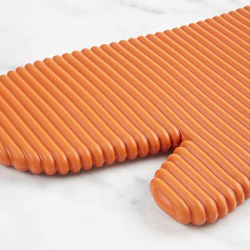 KITCHENAID Ribbed Soft Silicone Oven Mitt 2-Pack Set, 7.5"x13", Honey - Image 4