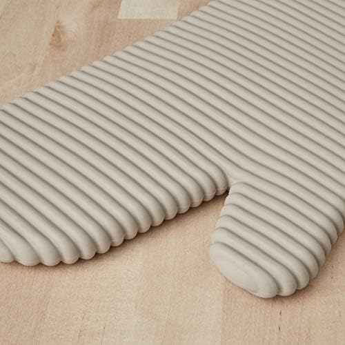 KITCHENAID Ribbed Soft Silicone Oven Mitt 2-Pack Set, 7.5"x13", Milkshake Tan - Image 3