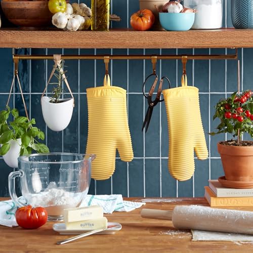 KITCHENAID Ribbed Soft Silicone Oven Mitt 2-Pack Set, 7.5"x13", Butter Yellow - Image 2