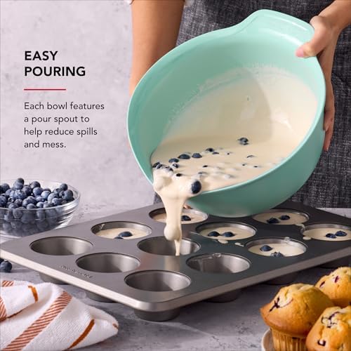 KitchenAid Universal Nesting Plastic Mixing Bowls, Set of 3, Spearmint - Image 3